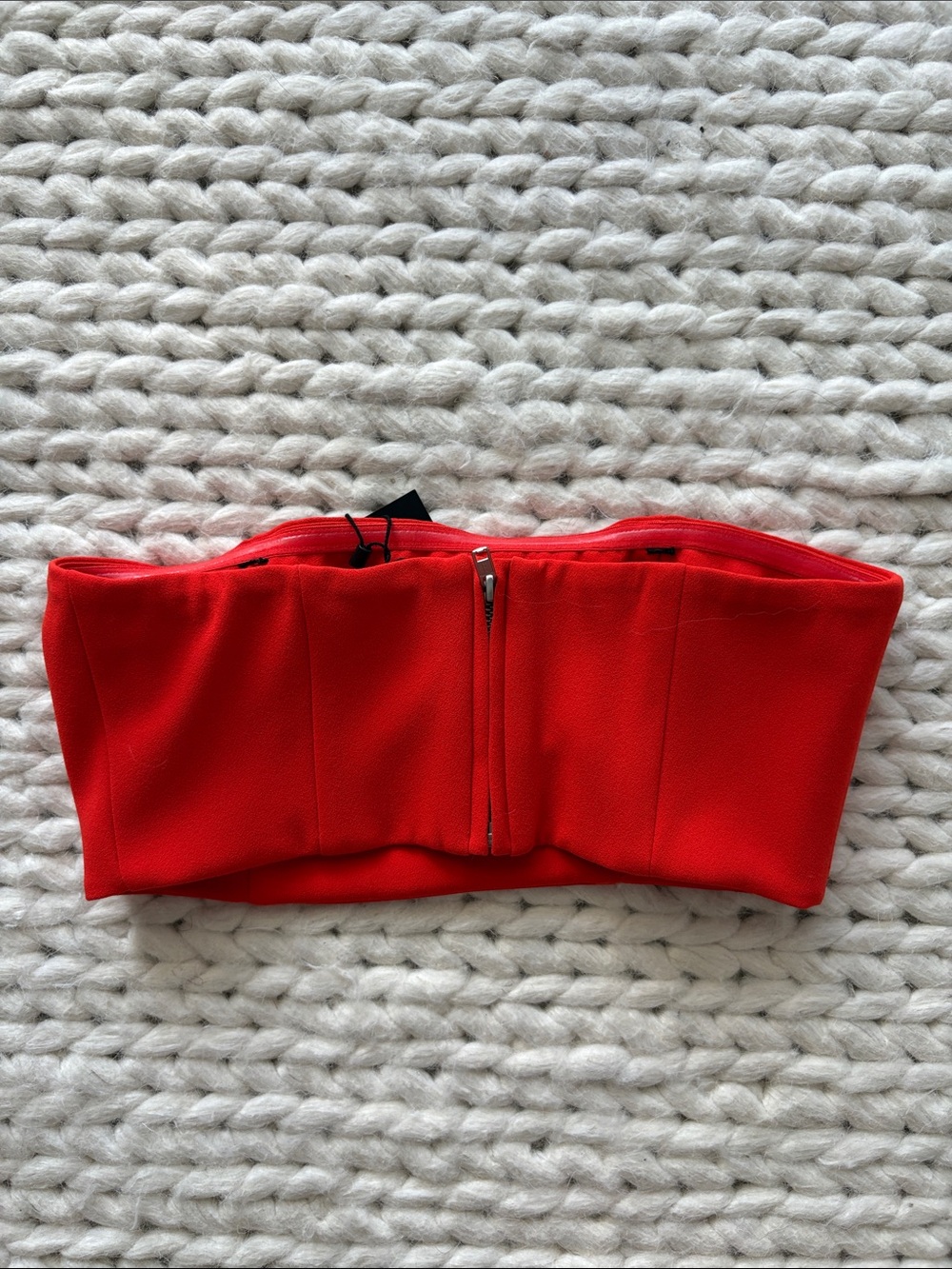 NBD Topaz Bandeau Top
Color: Red Orange
Size: small. NWT
Strapless Bustier Top - Picture 4 of 4